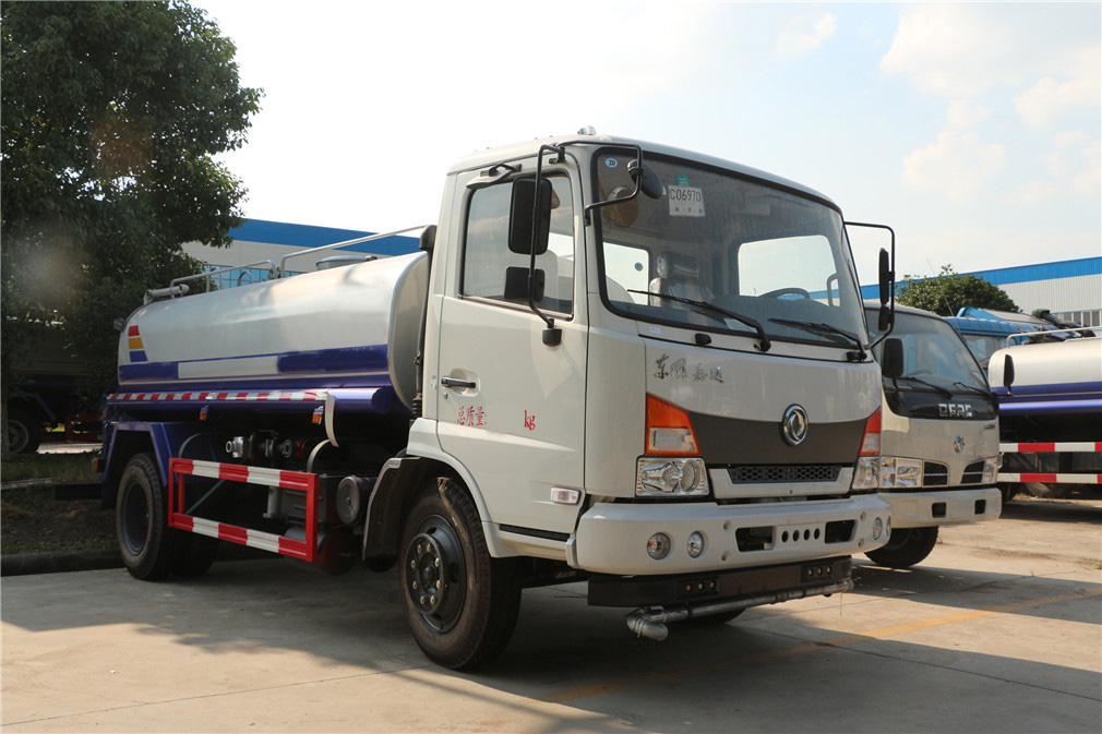 東風(fēng)嘉運（10方）CLW5140GPSE5型綠化噴灑車