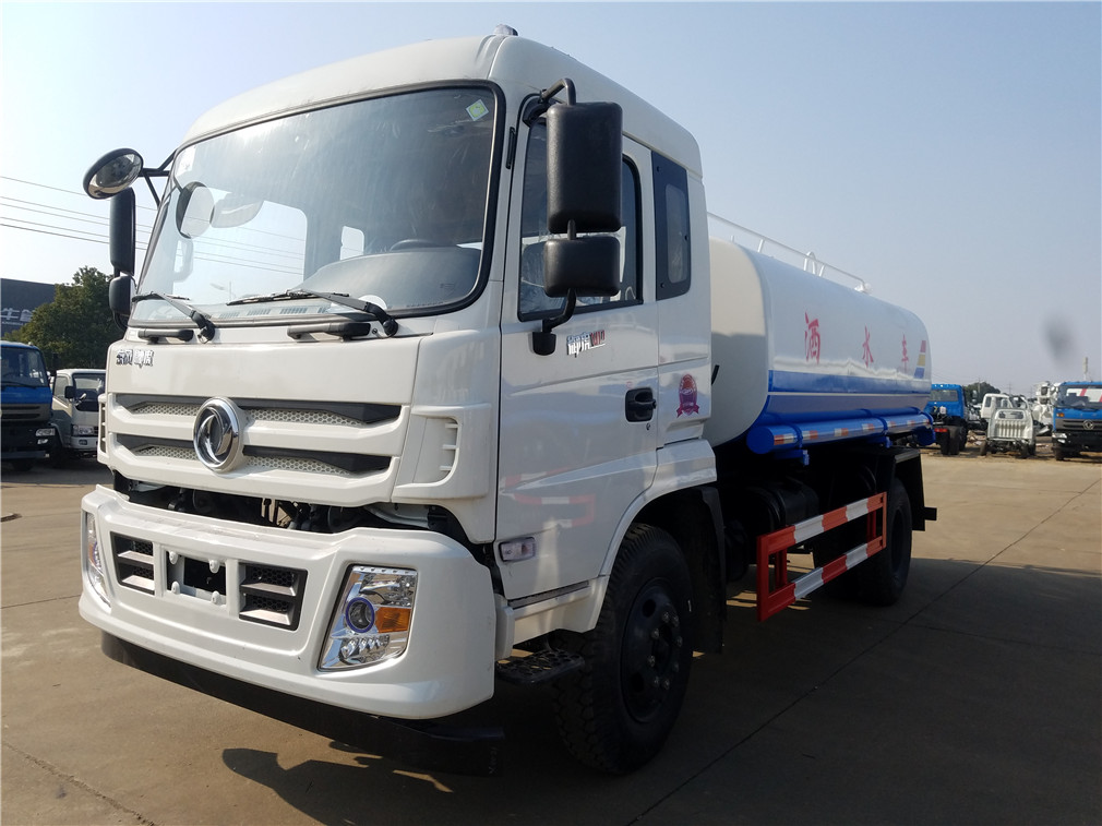東風(fēng)御虎（12方）CLW5161GPST5型綠化噴灑車