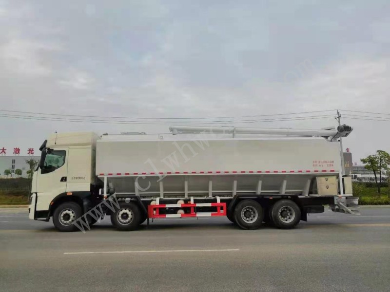 柳汽前四后八40方散裝飼料運(yùn)輸車  價(jià)格  報(bào)價(jià) 廠家