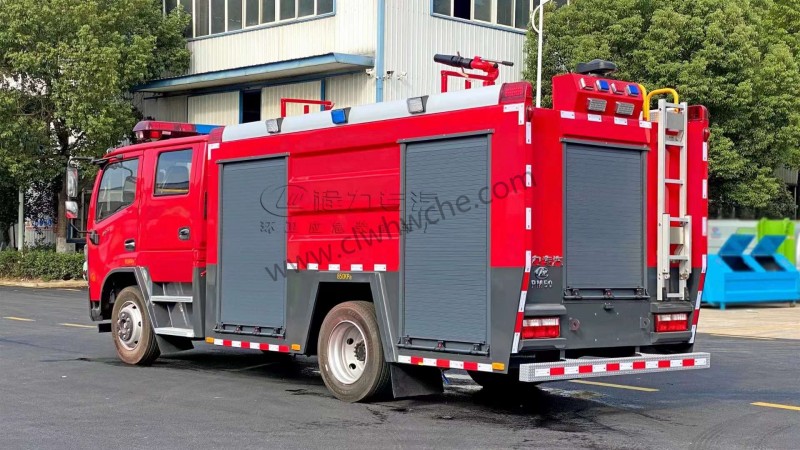 東風(fēng)5噸水罐消防車